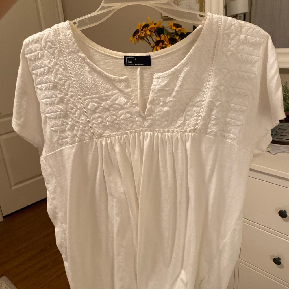 White GAP blouse